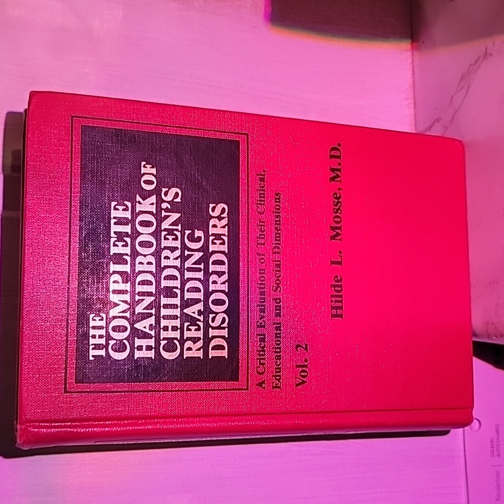 The complete handbook of children's reading disorders Book almost new